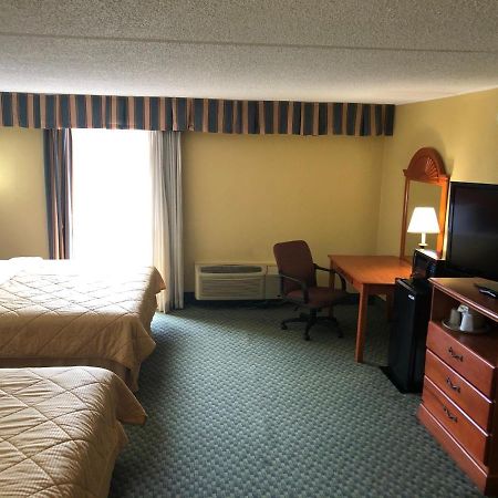 Rodeway Inn Joint Base Andrews Area Camp Springs Dış mekan fotoğraf