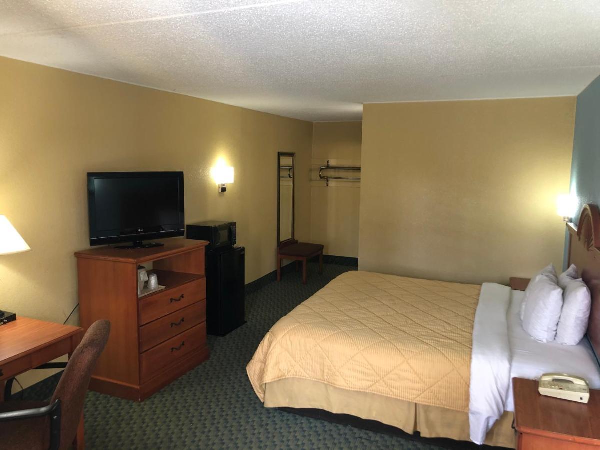 Rodeway Inn Joint Base Andrews Area Camp Springs Dış mekan fotoğraf